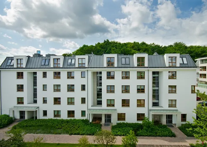 Imperial Aquarius V Apartment *